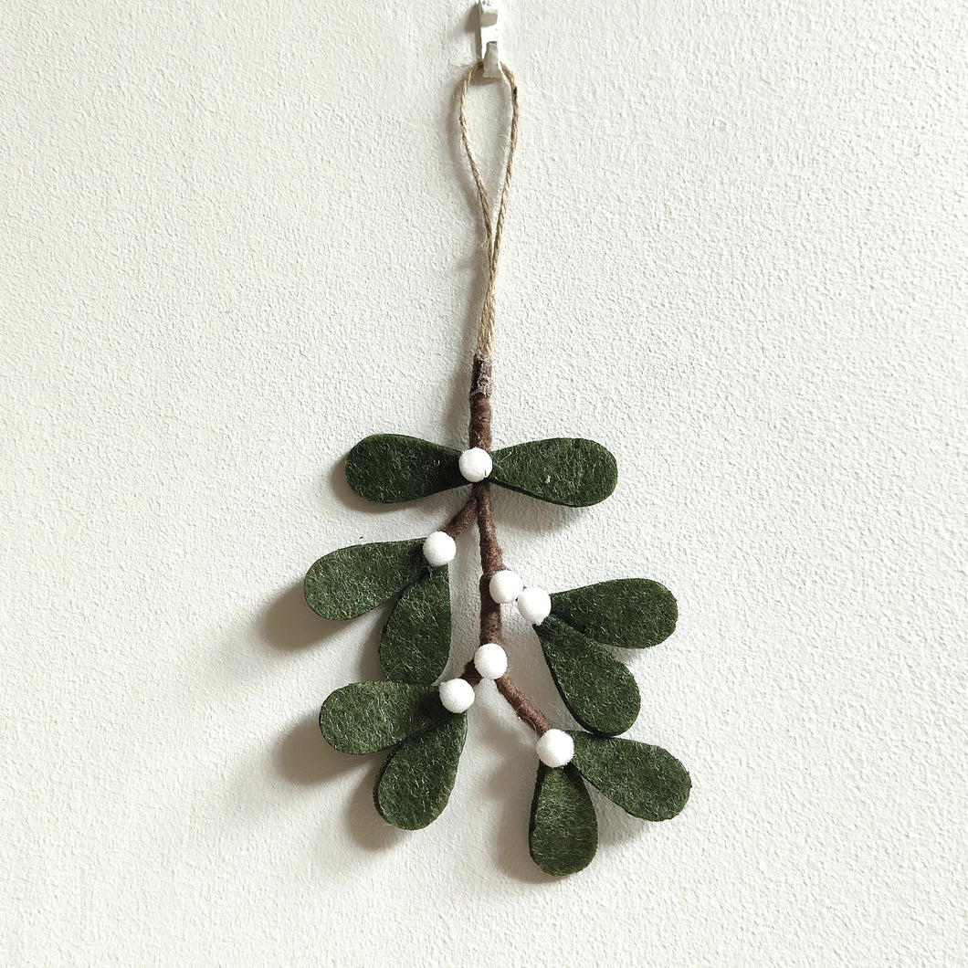 Green Felt Mistletoe Hanging Decoration